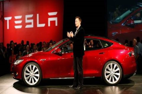 Investasi Saham Tesla di Tahun 2025: Peluang dan Tantangan