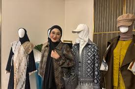 Tren Fashion 2025: Apa yang Harus Kamu Investasikan Agar Tampil Stylish dan Cuan?